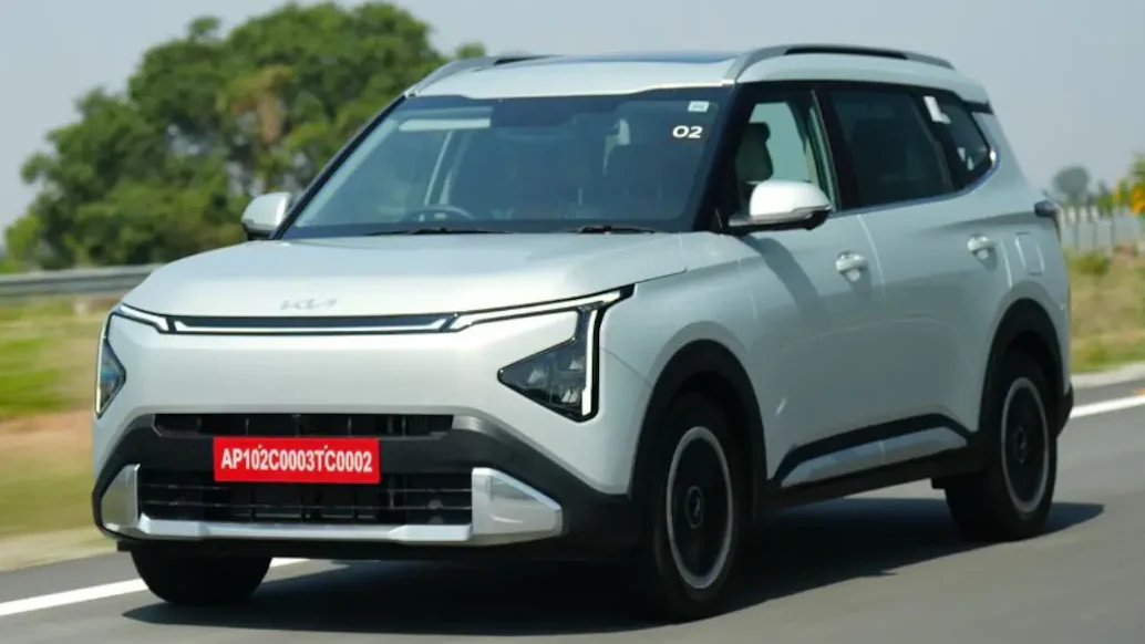Kia Carens Clavis